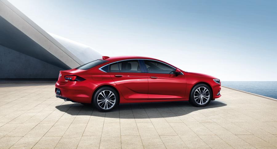  Buick Regal 2017 года  (CN) (фото 8 из 24)